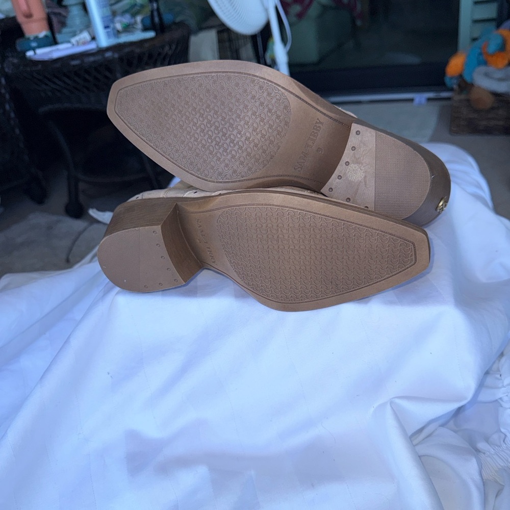 NWOT-No Box -Sam & Suede Freya 2 Western lBoots.
Size 9. - Picture 4 of 7